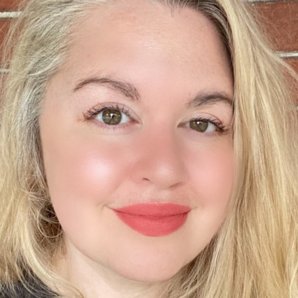 GLOSSIER G Suit Soft Touch Lip Creme CURVE - Picture 3 of 11